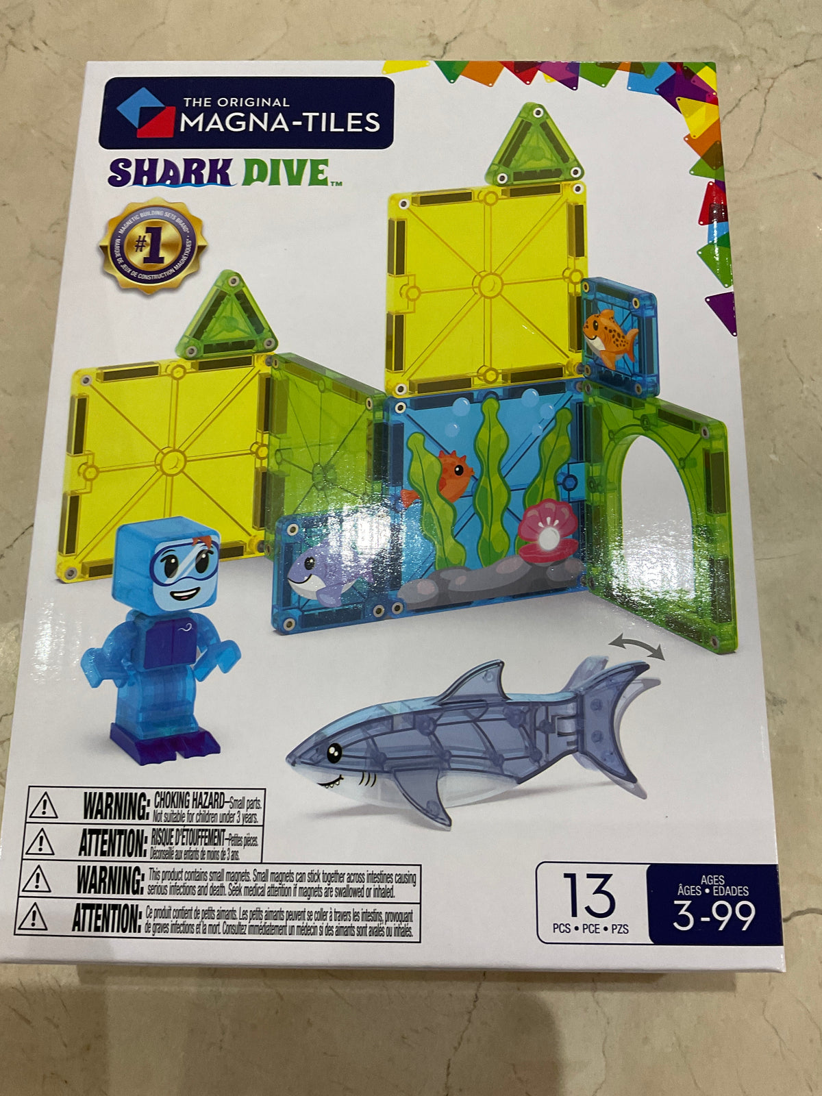 Magna-Tiles Shark Dive