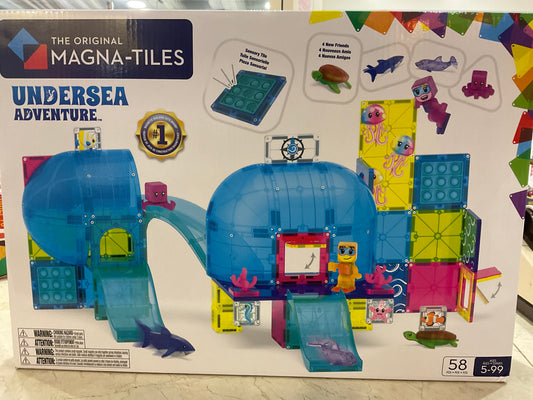 Magna-Tiles Undersea Adventure