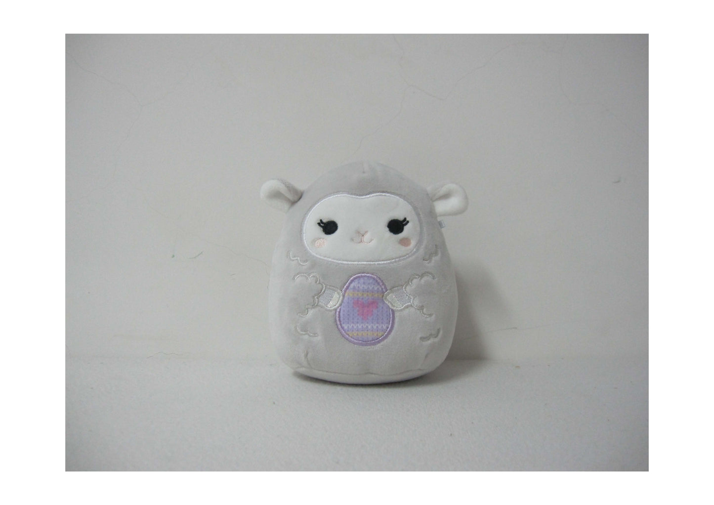 Olana 8 Lamb Egg Grey