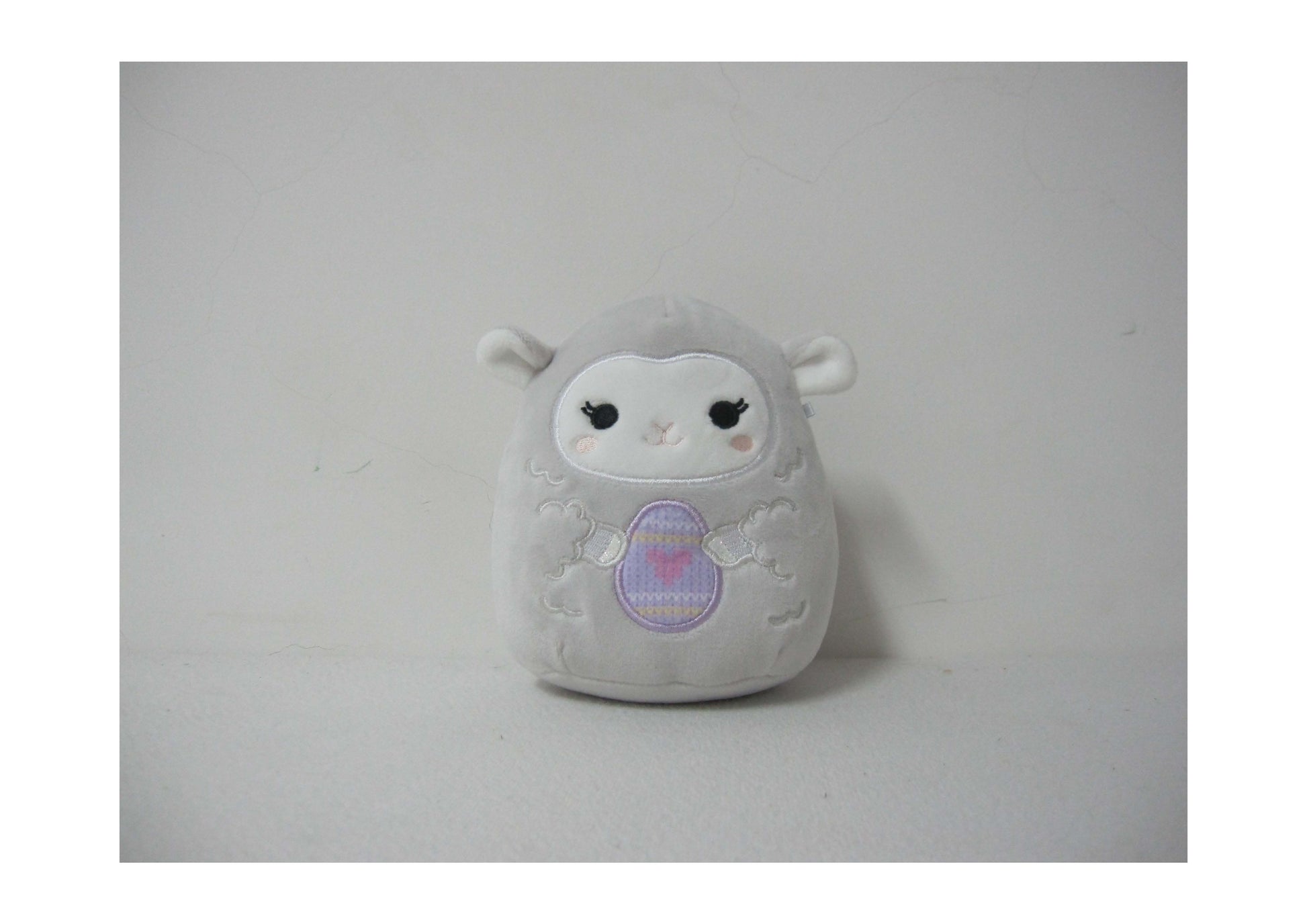 Olana 8 Lamb Egg Grey